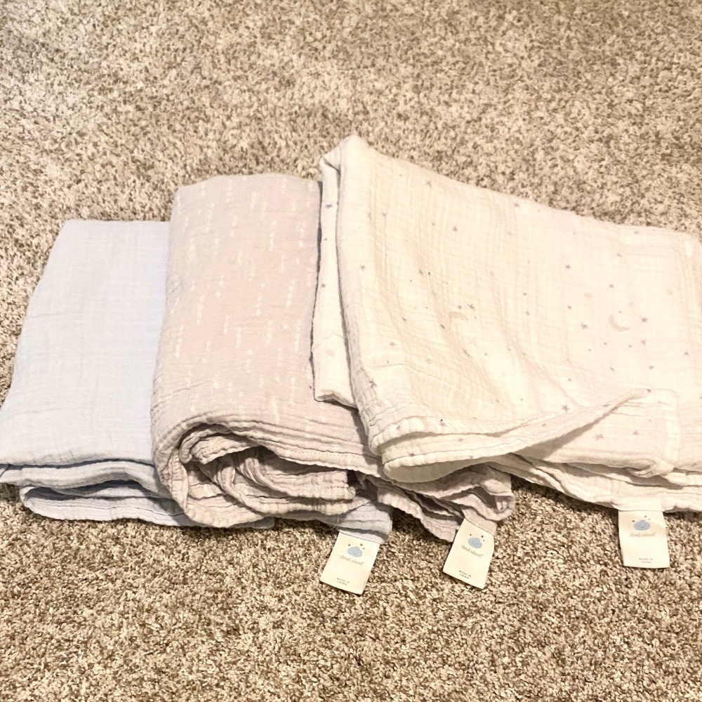 Cloud Island Large Muslin Swaddle Blankets